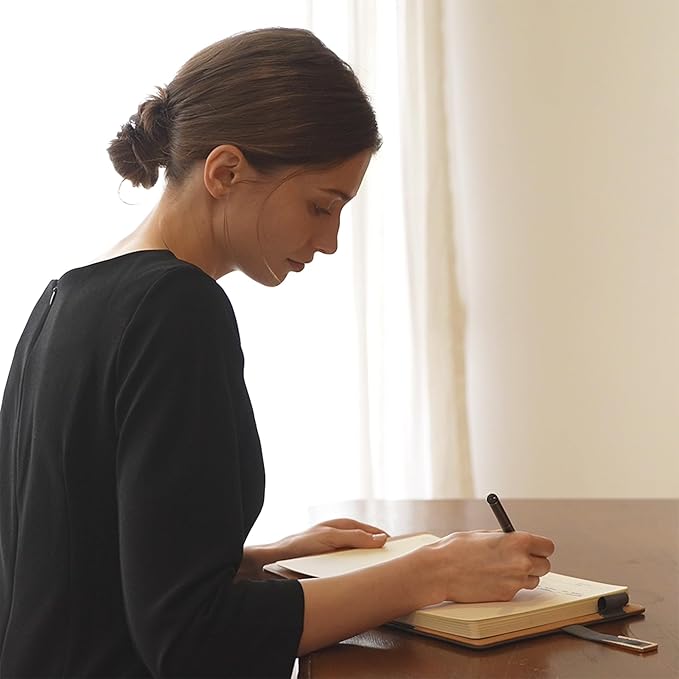 Fanery Sue Tree of Life Refillable Writing Journal for Women&Men Faux Leather Hardcover Notebook A5 College Ruled 200 Lined Pages Lay-Flat Personal Diary with Pen&Magnetic Buckle (Hot Pink