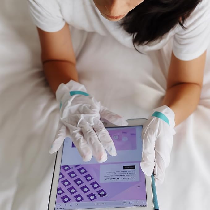 Catherine Muller Floral Hand Mask 8 Pairs, Moisturizing Gloves for Dry Hands with Elder Flower & CICA, Repairing and Nourishing Hand Care Treatment for Cracked, Rough, and Dry Skin, Stocking Stuffers