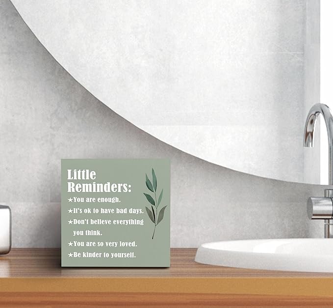 SRADMO Inspirational Little Reminders Wood Box Sign Desk Decor, Inspirational Desk Decor, College Motivational Positive Affirmation Gifts Box Sign For Office Home Dorm Tabletop Shelf Decoration(Greeen)
