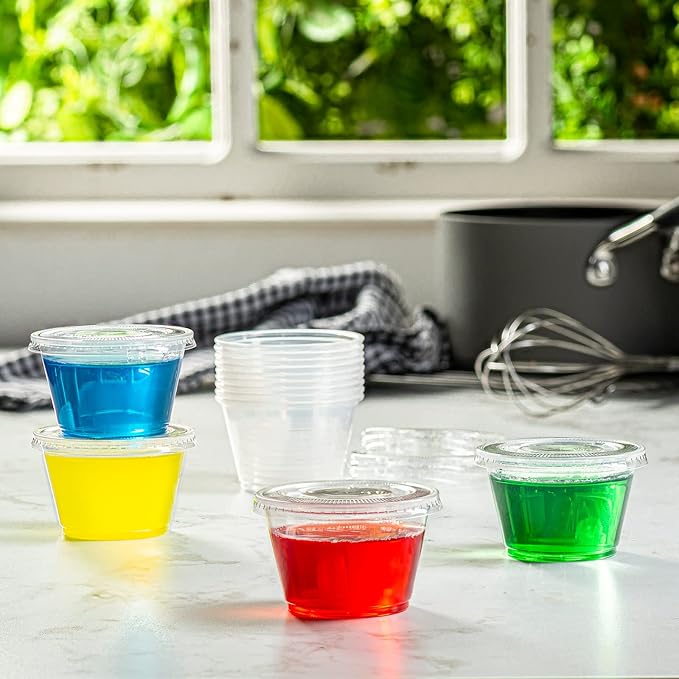 GUSTO 4 oz Jello Shot Cups with Lids [200 Count] Clear Plastic Portion Containers, Condiment Cups for Sauces, Dressings & Samples – Durable, Stackable, Leak-Resistant (Formerly Comfy Package)
