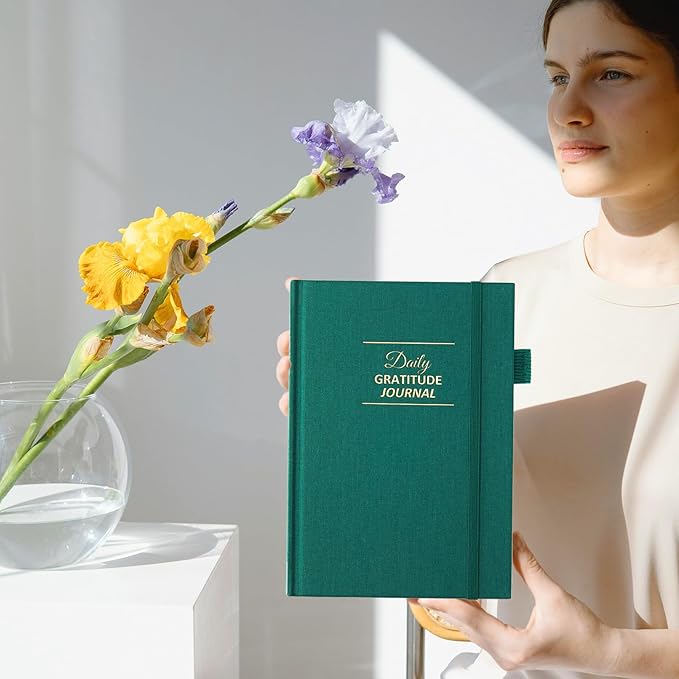 Gratitude Journal with 4 Inspirational Stickers: Undated Daily Gratitude Journal for Women and Men - More Happiness, Affirmation, and Mindfulness in A Few Minutes with Prompts & Quotes (Green)