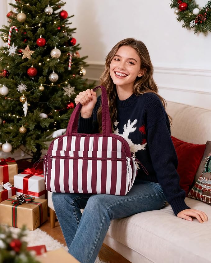 BAGSMART Gym Bag for Women, Duffle Bag for Travel with Wet Pocket, Lightweight Carry-on Weekender Duffel, Water Resistant