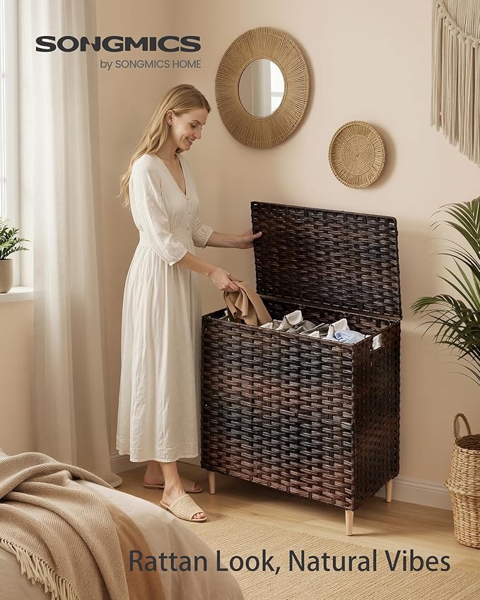SONGMICS Laundry Hamper with Lid, 42 Gal. (160 L) PE Rattan Laundry Basket with Lid and Handles, Natural Material, Removable Machine Washable Liner, Chestnut Brown ULCB223ME01