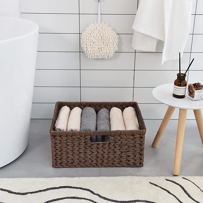 GRANNY SAYS Large Wicker Basket, Decorative Woven Basket for Storage, Waterproof Storage Basket Organizer, Wicker Storage Basket for Organizing, Brown Basket, 1-Pack