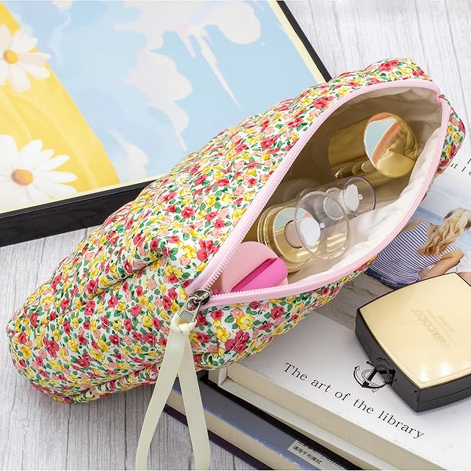 PAZIMIIK Quilted Makeup Bag Large Travel Zipper Soft Cosmetic Pouch for Women Girls Make Up, Little Flower
