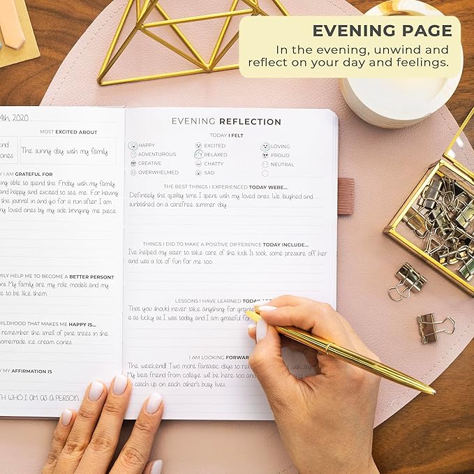 Clever Fox Gratitude Journal – Happiness, Positivity & Affirmation Daily Journal – Inspirational Daily Notebook – 3 Months, A5 (Rose Gold)