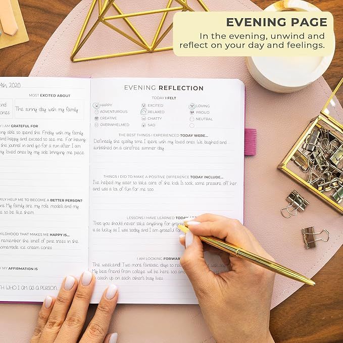 Clever Fox Gratitude Journal – Happiness, Positivity & Affirmation Daily Journal – Inspirational Daily Notebook – 3 Months, A5 (Violet Blossom)